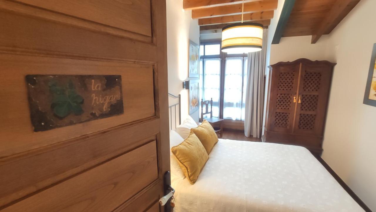 El Colladin Guest House Llerices ภายนอก รูปภาพ